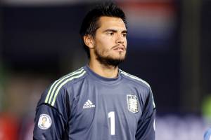 Manchester united have signed Argentinian international 'keeper Sergio Romero on a free transfer and given him a three-year contract