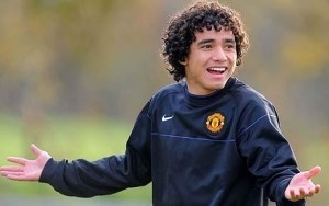 Manchester United full-back Rafael Da Silva is set for a move to French club Lyon
