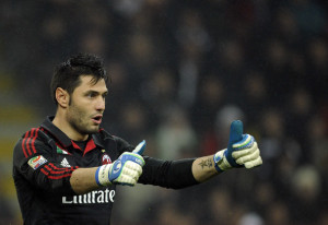 Former-AC Milan 'keeper Marco Amelia is reportedly training with Chelsea